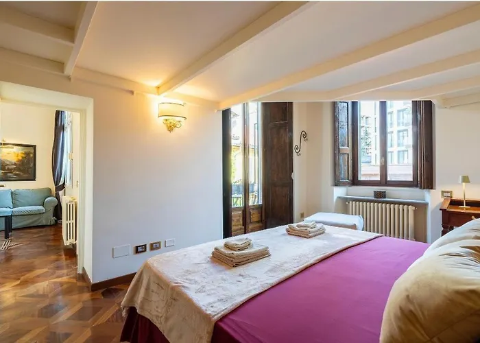 10 Minutes From The Duomo - Elegant Maison شقة ميلان