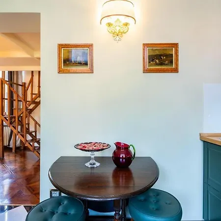 Daire 10 Minutes From The Duomo - Elegant Maison Milano