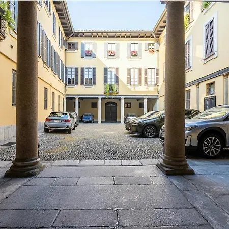 Lägenhet 10 Minutes From The Duomo - Elegant Maison