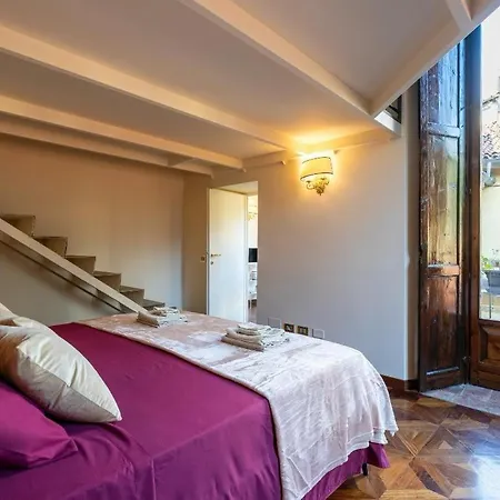 Lägenhet 10 Minutes From The Duomo - Elegant Maison *